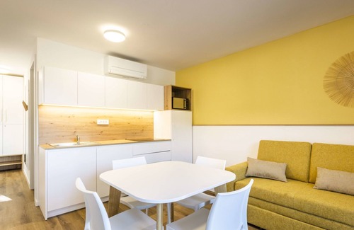 Strunjan Apartamento | Salinera by Interhome