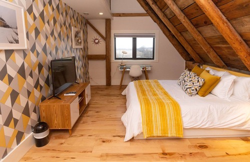 Wellington Cama Y Desayuno | Salisbury Barn - Yellow Room
