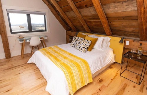 Wellington Cama Y Desayuno | Salisbury Barn - Yellow Room