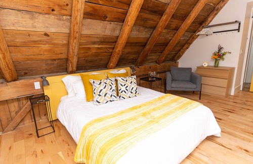 Wellington Cama Y Desayuno | Salisbury Barn - Yellow Room
