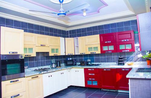 Kumasi Villa | Salma's Place
