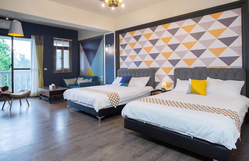 Taichang Village Cama Y Desayuno | Salmon B&B
