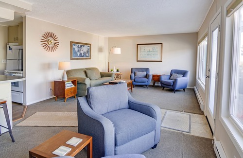 Yachats Casa | Salmon Street Retreat