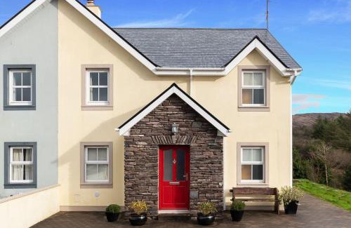 Sneem Casa | Salmons Leap Sneem Village Kerry