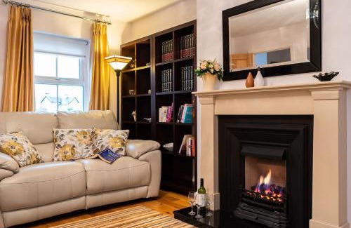 Sneem Casa | Salmons Leap Sneem Village Kerry
