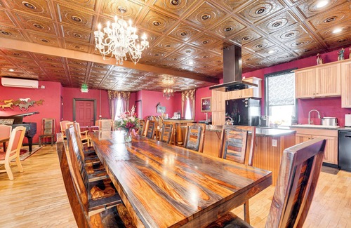 Prosser Apartamento | Saloon-Style Prosser Loft in WA Wine Country!
