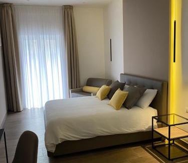 Quartieri Spagnoli Cama Y Desayuno | Salotto Toledo