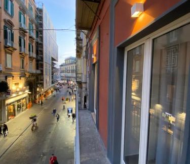 Quartieri Spagnoli Cama Y Desayuno | Salotto Toledo