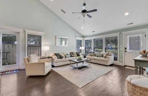 North Carolina Coast Casa | Salt Air Cottage by Carolina Beach Realty