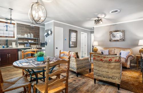Bandera Casa | Salt Block - The Cowboy Suite 4