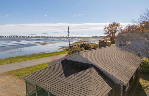 Wells Casa | Salt Box by the Sea: Water View - Charming 3-bedroom Cottage in Wells!