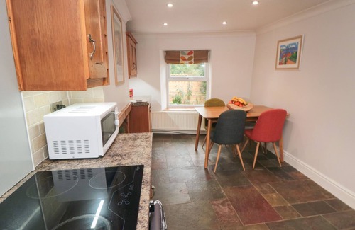 Marske-by-the-Sea Cabaña | SALT COTTAGE, family friendly, with a garden in Marske-By-The-Sea