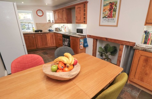 Marske-by-the-Sea Cabaña | SALT COTTAGE, family friendly, with a garden in Marske-By-The-Sea