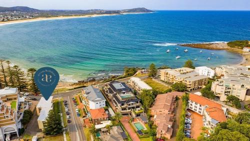 Terrigal Casa | Salt Life Short Walk To Beach, Shops Cafes Accom Holidays