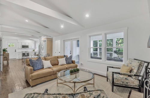 Olde Town Casa | Salt Marsh Retreat - 4 Bedrooms 3 Bathrooms - Marsh Views