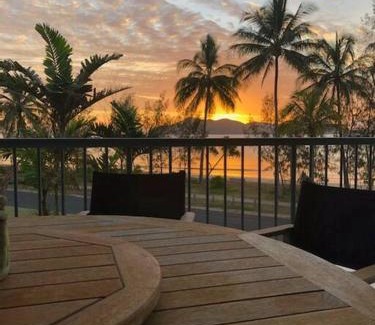 South Mission Casa | Salt on South - Beachfront Bliss