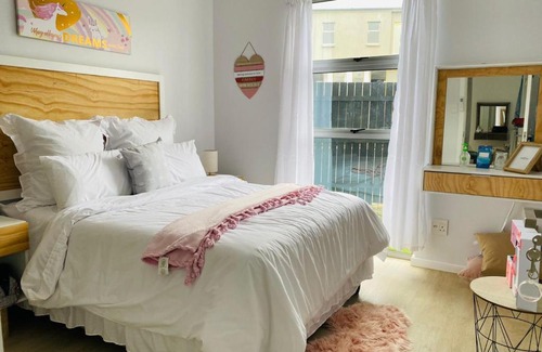 Sheffield Beach Apartamento | Salt Rock luxury coastal estate Aura