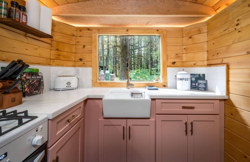 Seward Casa | Salted Roots Yellow Door Bus