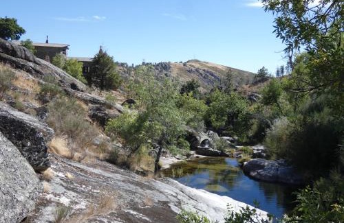 Covilha Casa | Salto do Lobo - Montain houses with private river