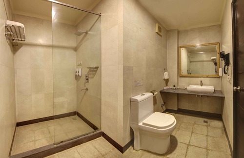Okhla Hotel | Saltstayz Select - Nehru Place & New Friends Colony