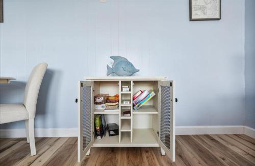 Indian Harbour Beach Casa | Saltwater Haven 3bd Dog Friendly with Bckyrd