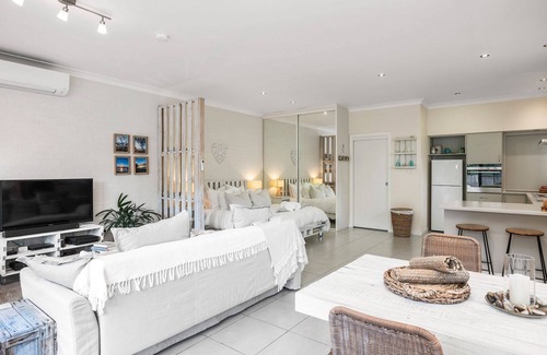 Narrawallee Casa | WINTER PROMO - STAY FOR 3 PAY FOR 2
