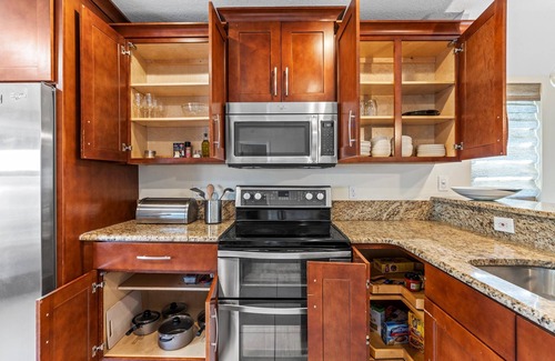 Isle of Palms Casa | Saltwater Pool I Firepits I Large Fenced Backyard I 4 Miles to Beach