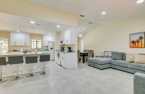 Joel Casa | Saltwater Pool & Lanai: Lehigh Acres Escape!