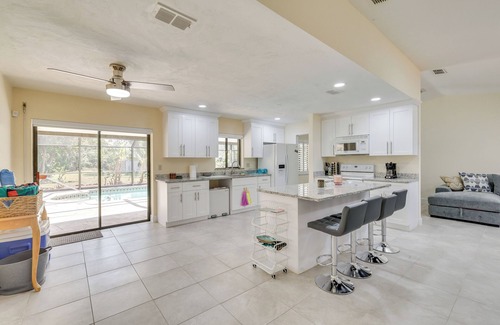 Joel Casa | Saltwater Pool & Lanai: Lehigh Acres Escape!