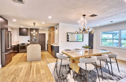 Belle Vista Casa | ☀Saltwater Pool🐠Fishing Dock🐶Dog Allowed🌞Parrots Cove🏠Single Family Home