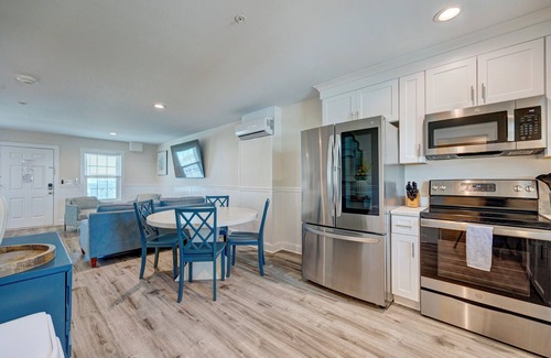 Surf City Apartamento | Saltwater Resort Suite 1004, Pet Friendly Queen