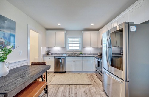 Surf City Apartamento | Saltwater Suites, 204 Queen 2nd Floor