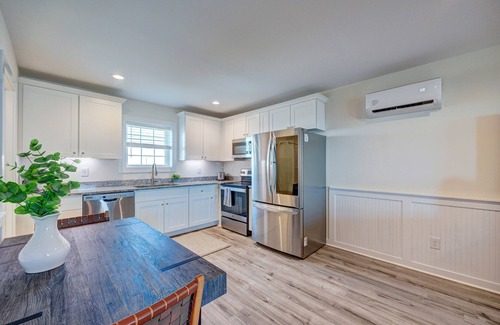 Surf City Apartamento | Saltwater Suites, 204 Queen 2nd Floor