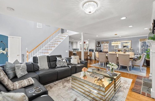 Barnstable Casa | SaltwaterPool Firepit Beach