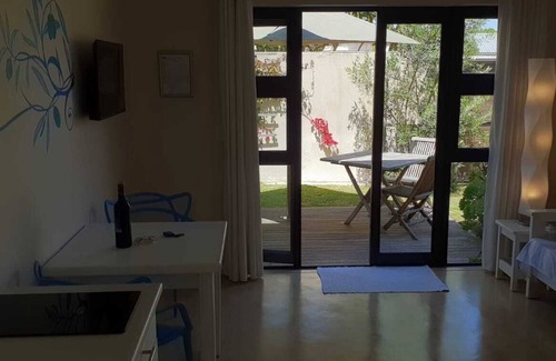 Blouberg Rise Cabaña | SALTY BREEZE Boutique Retreat: Tranquille Garden Cottage - 700m to kite beach