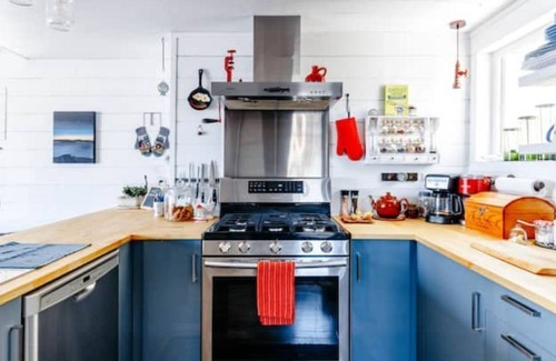 Terra Nova Casa | Salty By The Sea & Garden Shed - Upper Island Cove