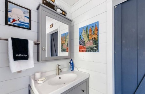 Terra Nova Casa | Salty By The Sea & Garden Shed - Upper Island Cove