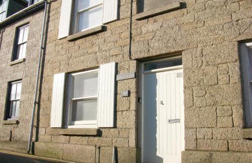 Newlyn Casa | Salty Cottage