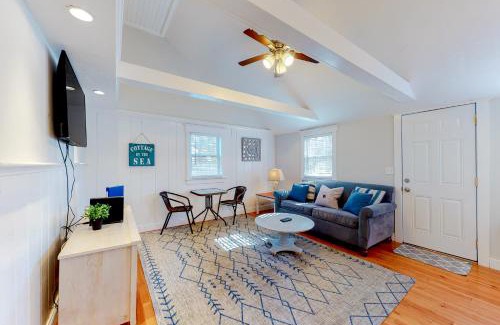 West Yarmouth Casa | Salty Kisses Unit 22