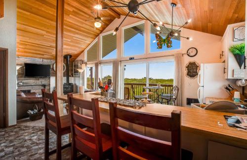 Oyehut-Hogans Corner Casa | Salty Kisses