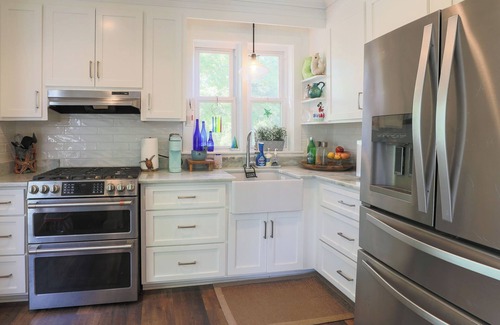 Swansboro Casa | Salty Oak Cottage 1 mile from downtown Swansboro
