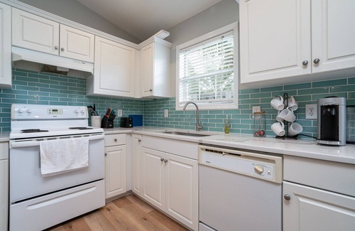 Murraysville Casa | Salty Paws - Newly Renovated & Dog Friendly!