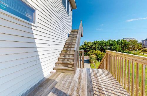 Frisco Casa | Salty Paws