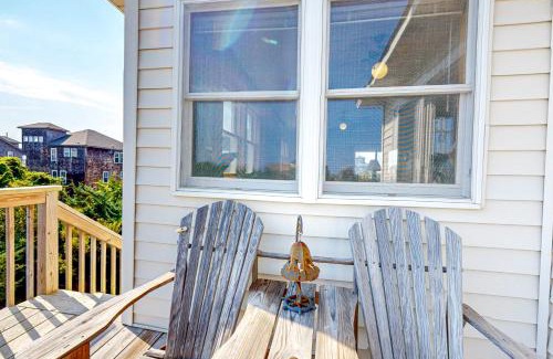 Frisco Casa | Salty Paws