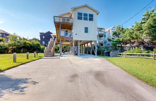 Frisco Casa | Salty Paws