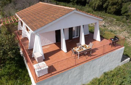 Fiskardo Casa | Salty Pebble House
