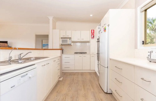 Forster Casa | SALTY SEA Beach House
