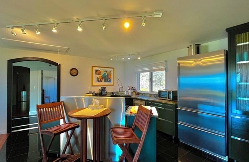 Port Clyde Casa | Salty Seas, stunning home with high-end fixtures & sweeping ocean views