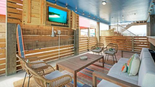 Cinnamon Shore Casa | Salty Texan by AvantStay Central Location Views