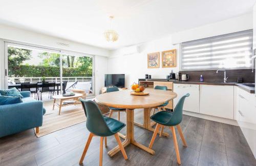 Cap-d'Antibes Apartamento | Salvy 2 bedrooms near the beach 300 meters